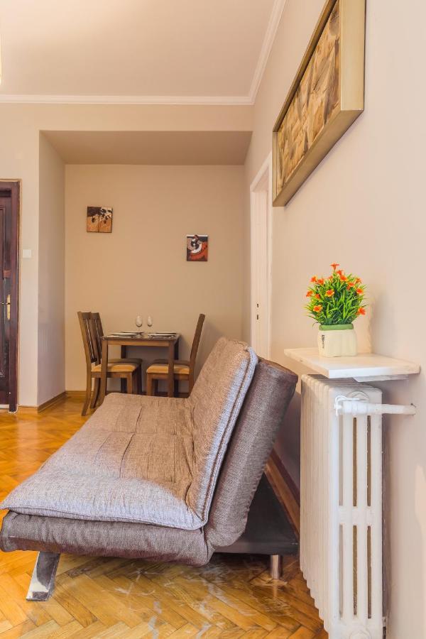 Palace Cismigiu Park Apartment